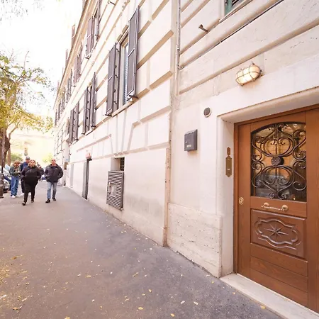 Ad Un Passo Da San Pietro Апартаменты Рим